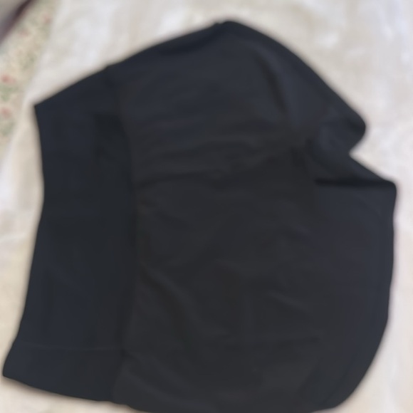 lululemon athletica Women's Black Athletic Shorts - Picture 6 of 8